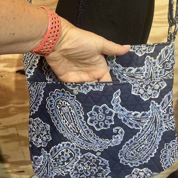 Vera Bradley Crossbody Bag Blue Paisley Triple Zip Adjustable Strap Travel - Picture 4 of 14